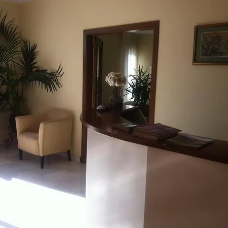 Lince Hotel *